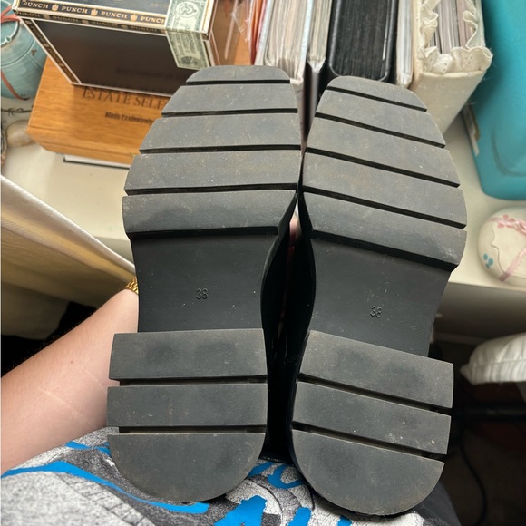 Vivianly Women's Chunky Platform Chelsea Boots - Picture 4 of 6